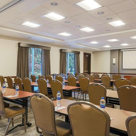 Hyatt Place Uc Дейвис Екстериор снимка