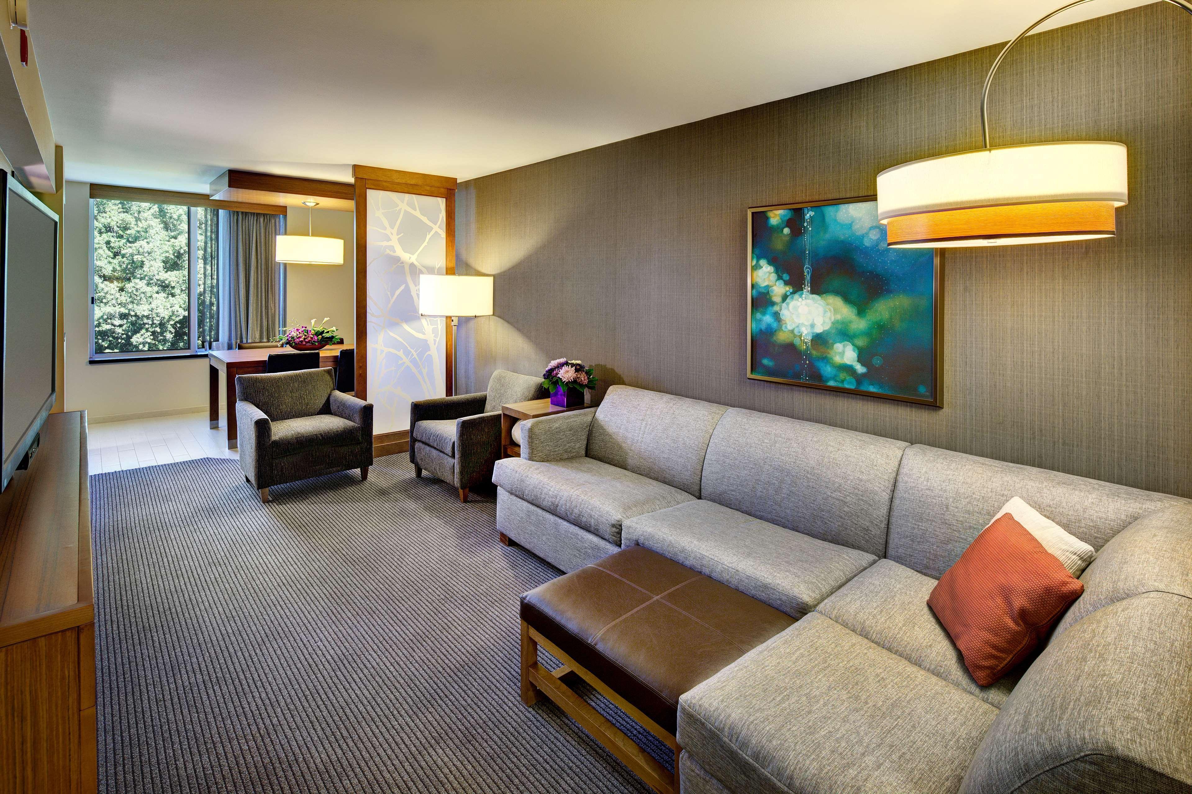 Hyatt Place Uc Дейвис Екстериор снимка