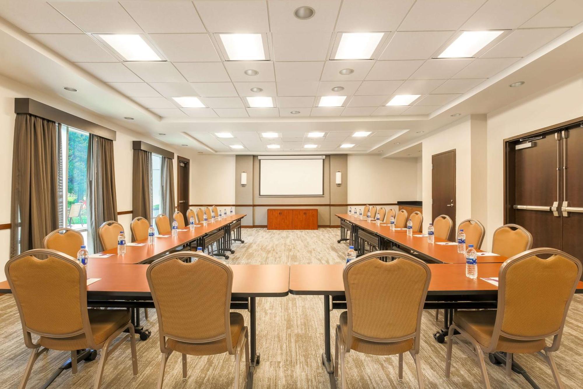 Hyatt Place Uc Дейвис Екстериор снимка