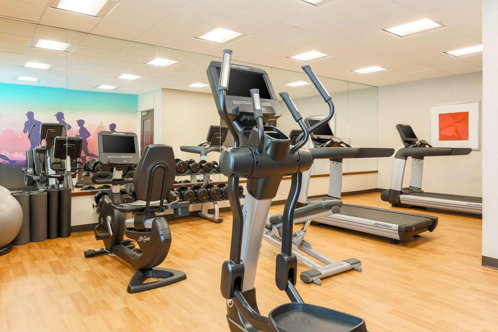 Hyatt Place Uc Дейвис Екстериор снимка