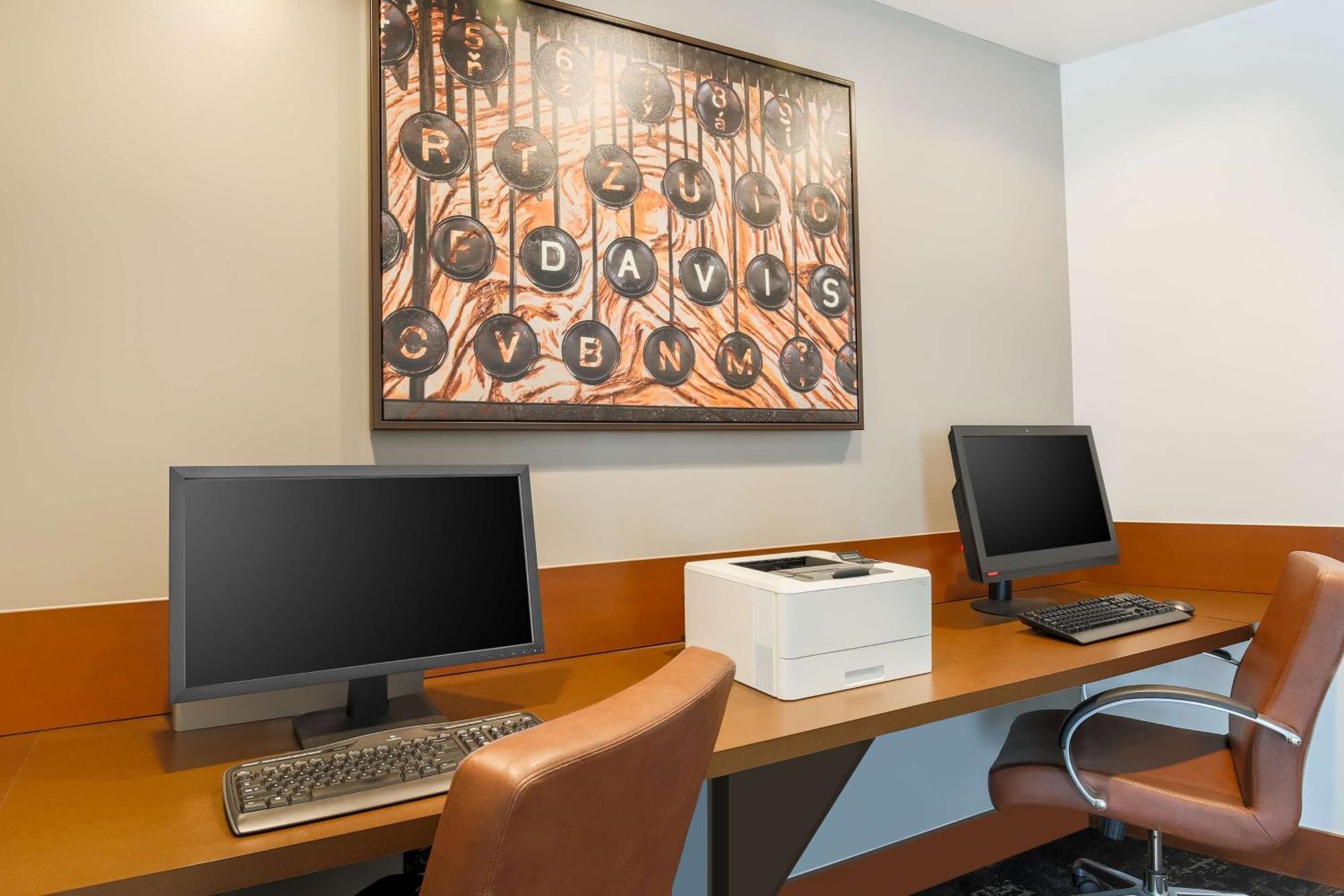 Hyatt Place Uc Дейвис Екстериор снимка