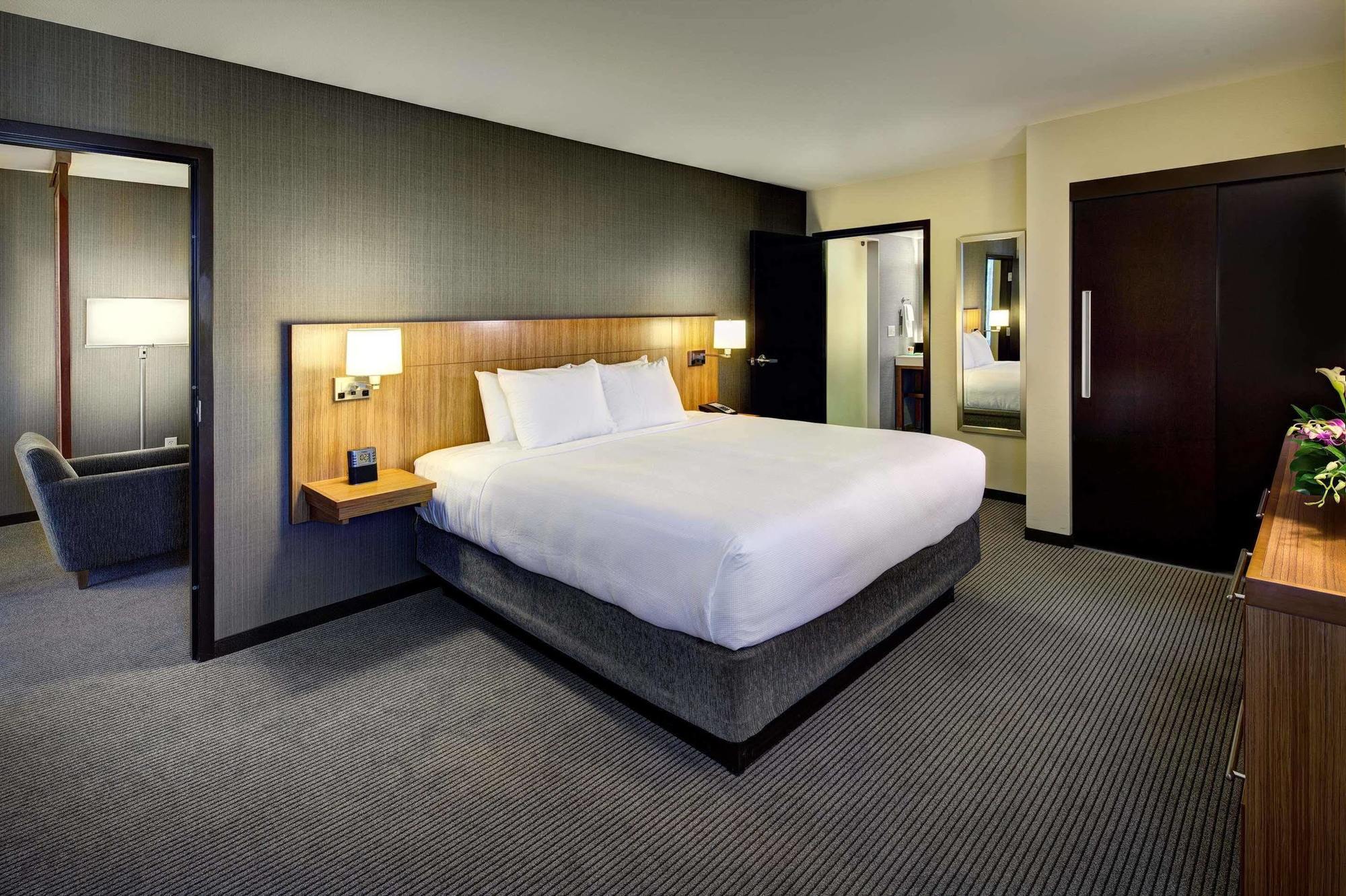 Hyatt Place Uc Дейвис Екстериор снимка